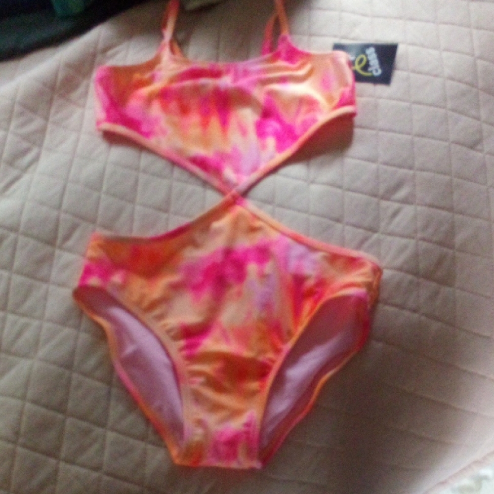 NWT! Girls Swimsuit